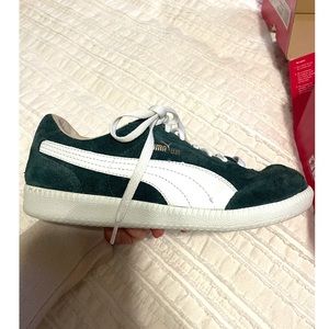 VINTAGE Puma green suede vintage sneakers size 6 NEED 2 B GONE B4 NOV